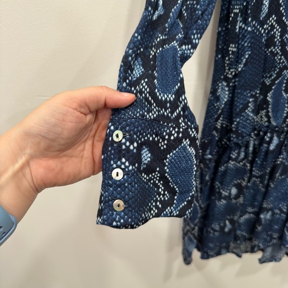 Zara Long Sleeve Blue Snake Print Dress Button Front Long Sleeve Flounce Hem M - Picture 3 of 5
